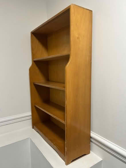 Photo of free Shelf unit (E9) #1