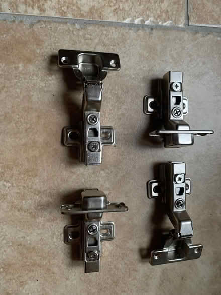 Photo of free Self closing concealed hinges (Starkholmes DE4) #1