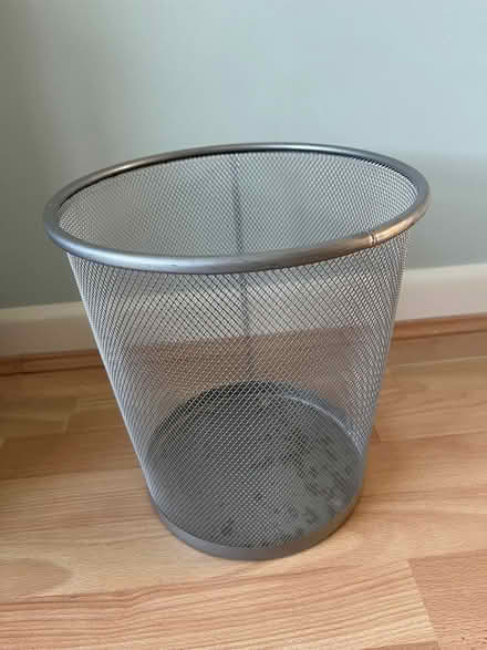 Photo of free Metal waste paper bin (Bramhall SK7) #1