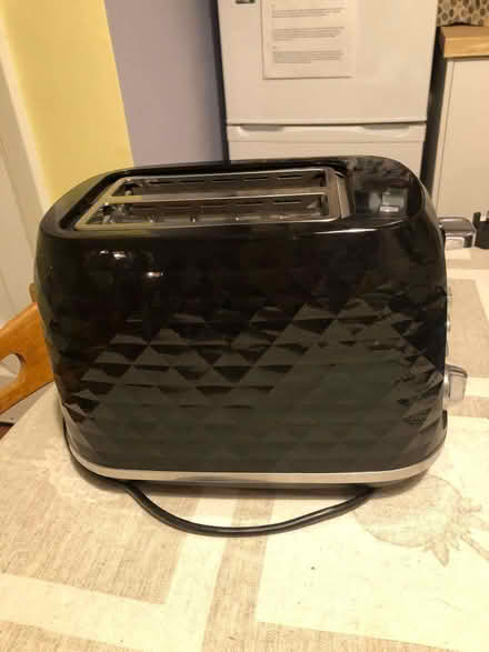 Photo of free Toaster (Redditch B98) #1