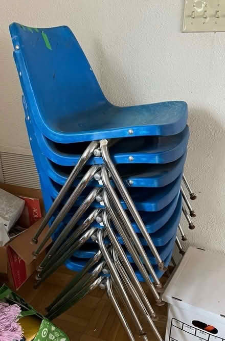 Photo of free Plastic and metal chairs (Uptown Whittier 90601) #1