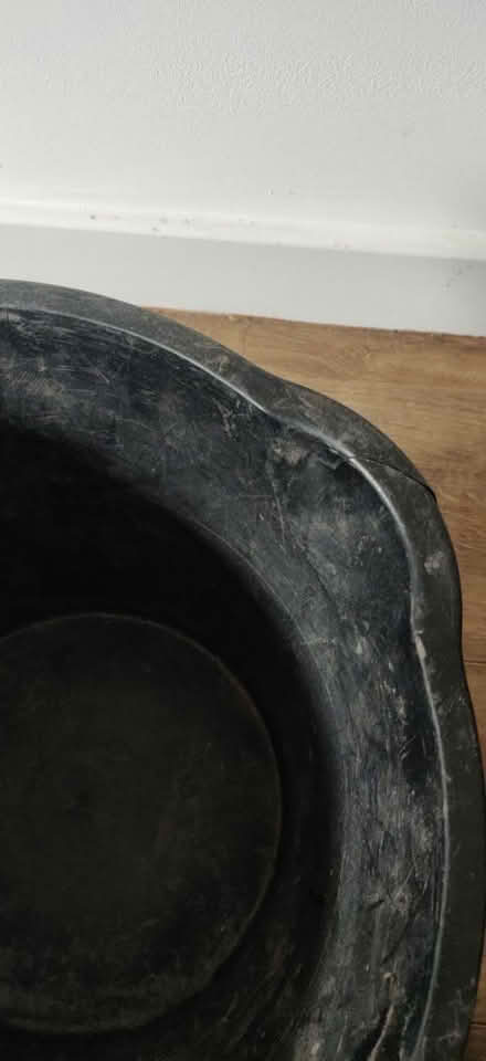 Photo of free Bucket (G82 Dumbarton) #3