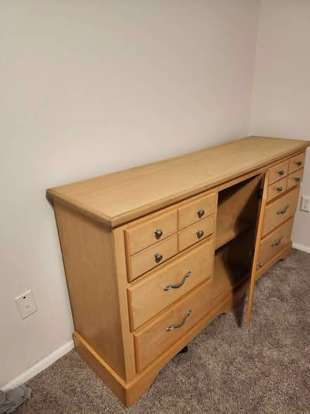 Photo of free Dresser (Largo) #2