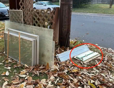 Photo of free glass slats (near Cabin John Village) #1