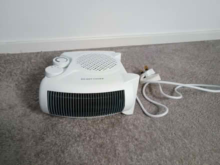 Photo of free 2kW Fan Heater (Station Area RG21) #3