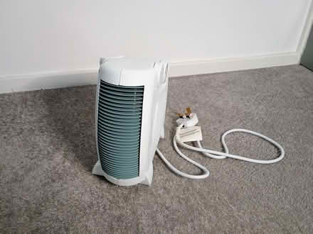 Photo of free 2kW Fan Heater (Station Area RG21) #2