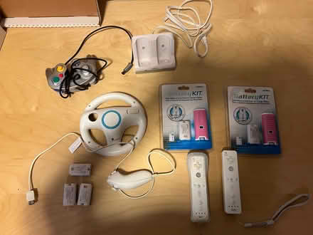 Photo of free Wii accessories & GameCube control (Bothell - Canyon Park) #1