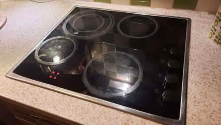 Photo of free Black glass hob (Stocksbridge S36) #3