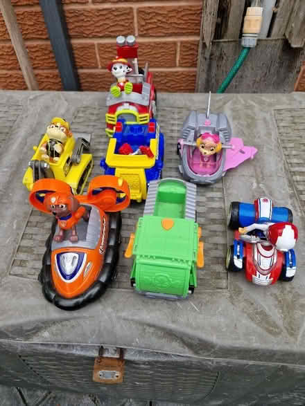 Photo of free Paw Patrol Tower, Lights and Sounds Plus Vehicles (Thorpe Hesley S61) #1