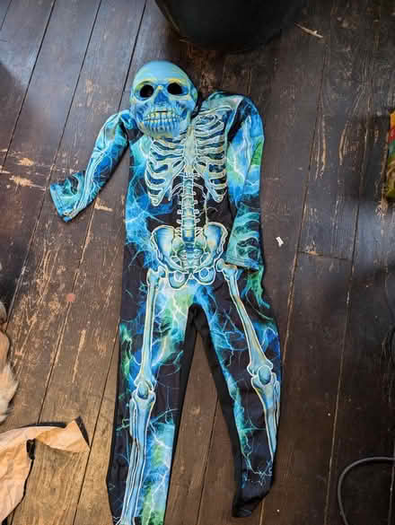 Photo of free Halloween Skeleton costume & mask (Kenilworth CV8) #1