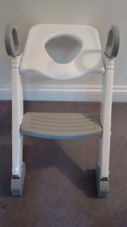 Photo of free Child toilet seat (Kidlington OX5) #1