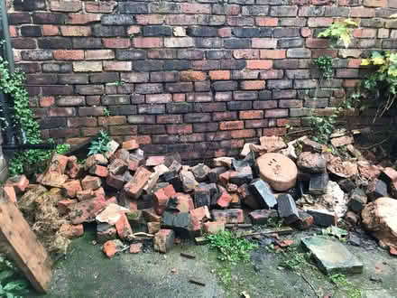 Photo of free Old bricks (L18 off Penny Lane) #1