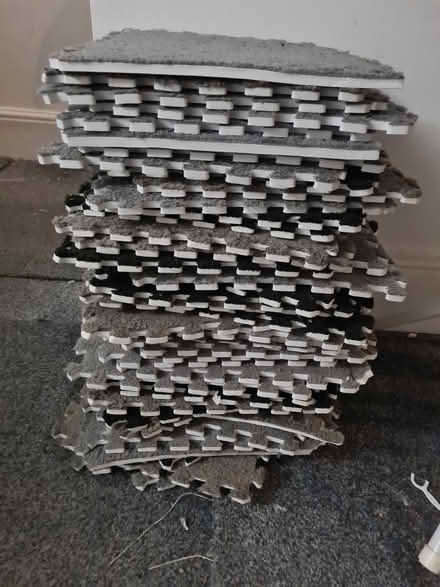 Photo of free Interlocking puzzle carpets (Abington) #1