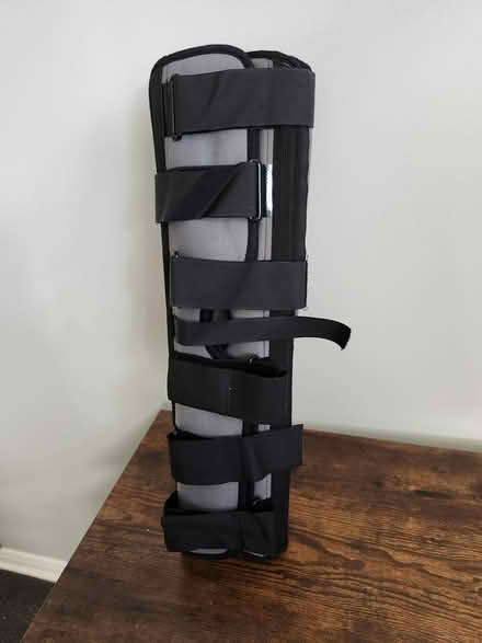 Photo of free Knee brace (Orleans near Petrie Island) #1