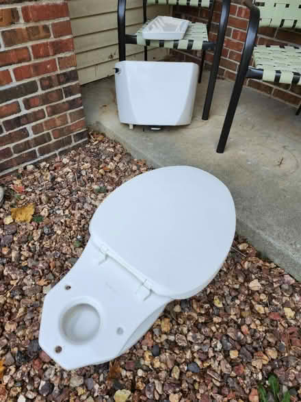 Photo of free Toilet (Granby, MA) #1