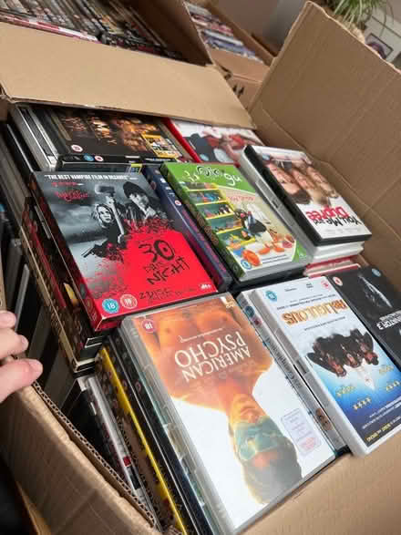 Photo of free DVDs (Otham ME15) #1