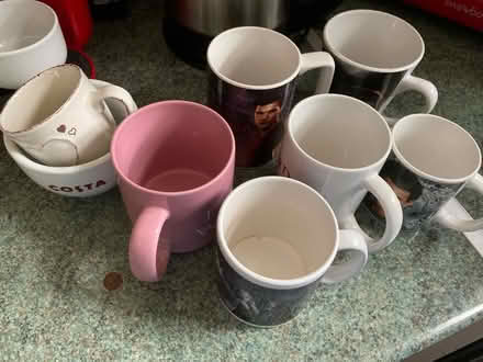 Photo of free Assorted mugs. (Dunfermline KY12) #1