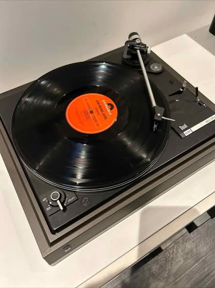 Photo of Working Turntable / Record Player (Hampton TW12) #1