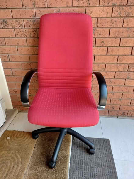 Photo of free office chair (Brunswick) #1