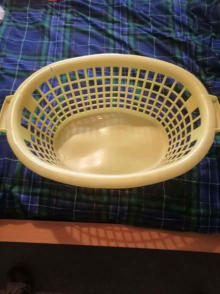 Photo of free Washing basket (Tillicoultry FK13) #1