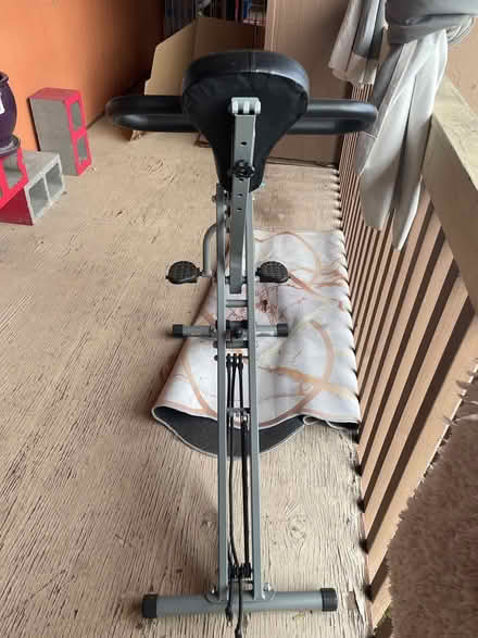 Photo of free Squat machine (Beaverton) #3