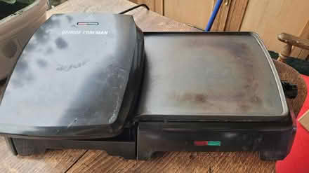 Photo of free George Foreman double grill / plate (Bucknell) #2