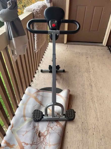 Photo of free Squat machine (Beaverton) #1