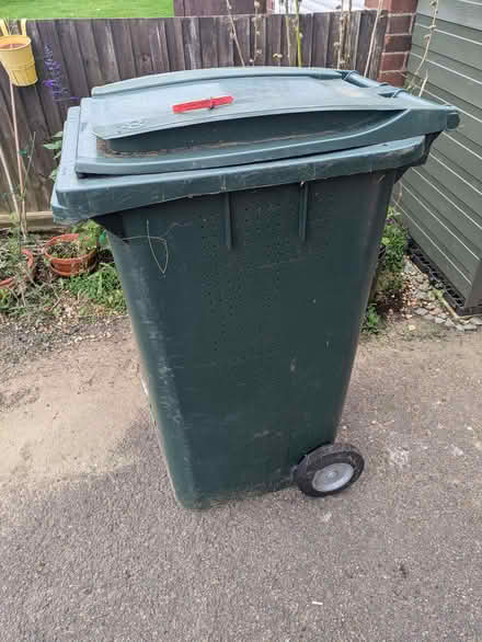 Photo of free Green council bin (Caversham RG4) #1