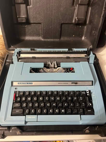 Photo of free Electra C/T corona-smith typewriter (South Renton) #1