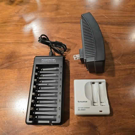 Photo of free 3 AA/AAA NiHM Battery chargers (SW Reno) #2