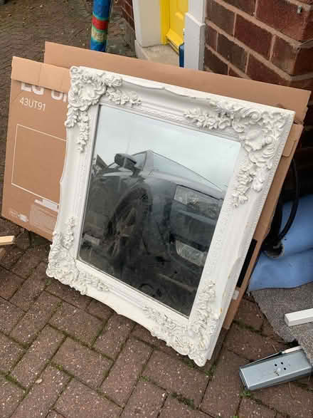 Photo of free Mirror (Hoole CH2) #1