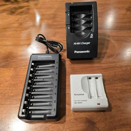 Photo of free 3 AA/AAA NiHM Battery chargers (SW Reno) #1