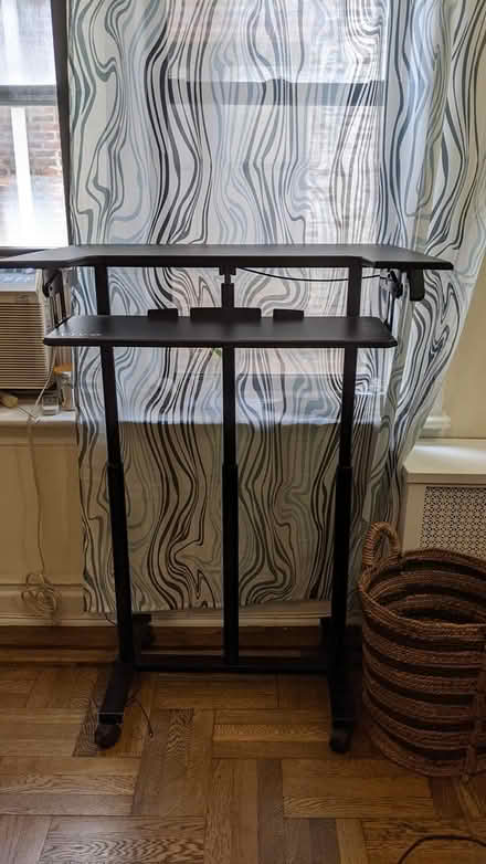 Photo of free Vivo standing desk in black (Sunnyside) #1