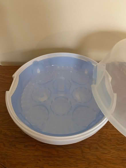 Photo of free Avent microwave baby bottle sterilizer (Bakewell DE45) #2