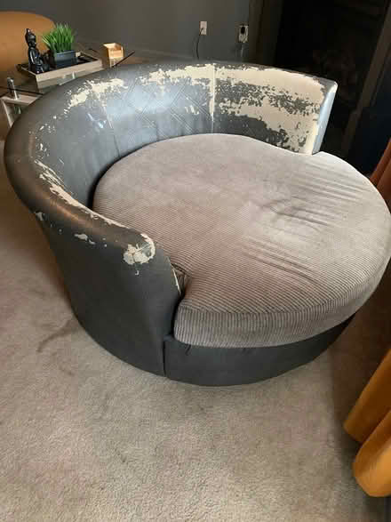 Photo of free Swivel Chair (Decatur, GA) #3