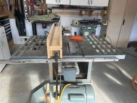 Photo of free 10” contractor saw (North Cowichan) #1