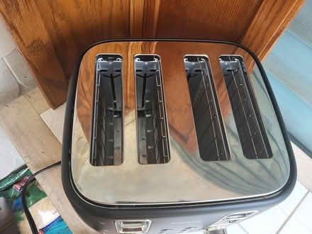 Photo of free 4 Slice Toaster (Belleville MI) #2