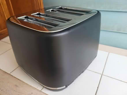 Photo of free 4 Slice Toaster (Belleville MI) #3