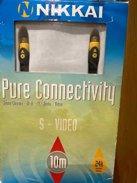 Photo of free Pure connectivity cable (SE16) #1