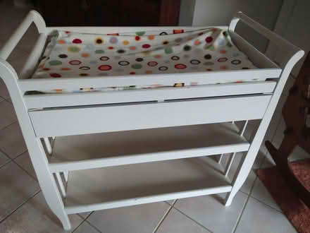 Photo of free Changing table (Coconut Creek - Lyons & Sample) #1