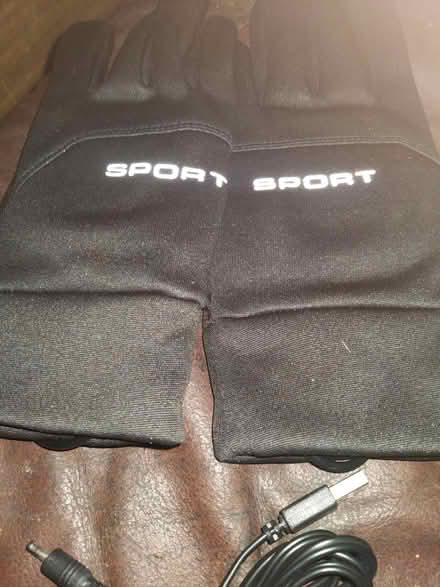 Photo of free Brand new plug in heated gloves (Basildon) #2