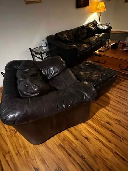 Photo of free 3 piece sofa set (Frederick 21703) #4