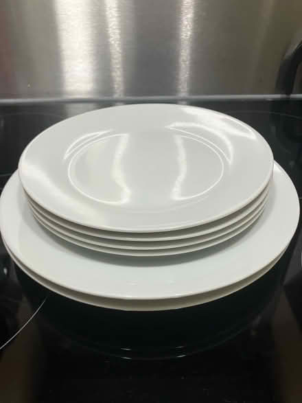 Photo of free White plates (Great Baddow, Chelmsford, CM2) #1