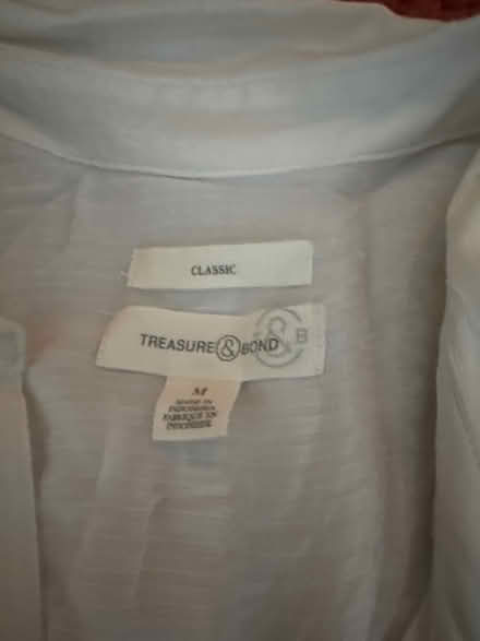 Photo of free White treasure and bond shirt (Upper west side) #1