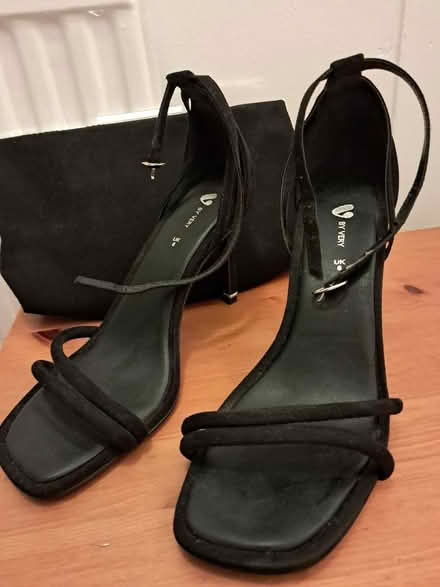 Photo of free Size 6 sandals and clutch bag (Great Sutton, Ellesmere Port) #1