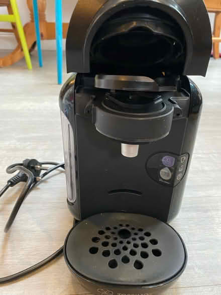 Photo of free Bosch Tassimo Hot drinks machine (Waterlooville PO7) #2