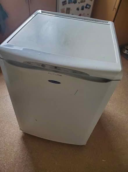 Photo of free Old freezer but working (Clayton Bridge M40) #2