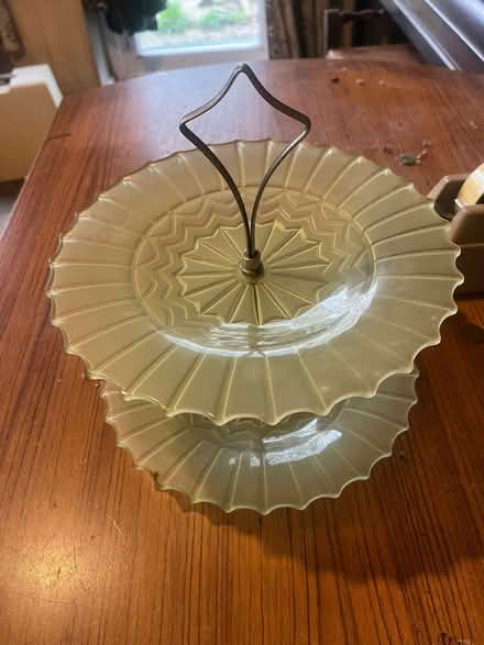 Photo of free Decorative cake stand and serving plate (Chessington KT9) #1