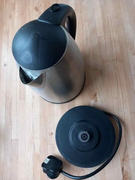 Photo of free Russel Hobbs kettle (Finchdean PO8) #2