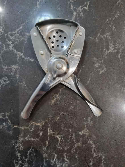 Photo of free Lemon squeezer (Weybridge KT13) #1